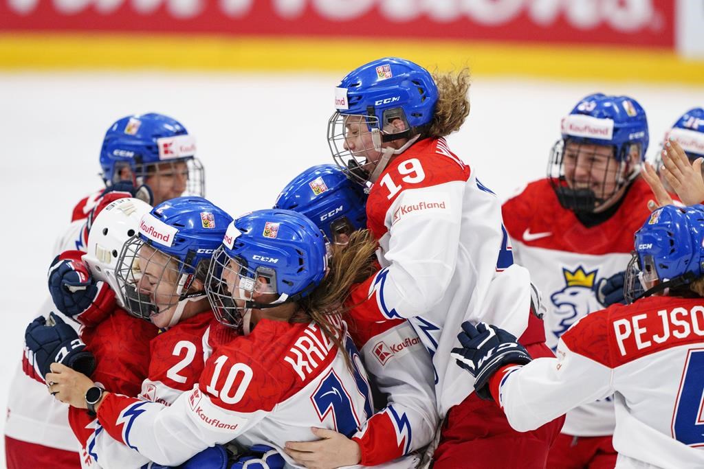 La Tchéquie bat la Suisse et gagne la médaille de bronze au Mondial de hockey féminin