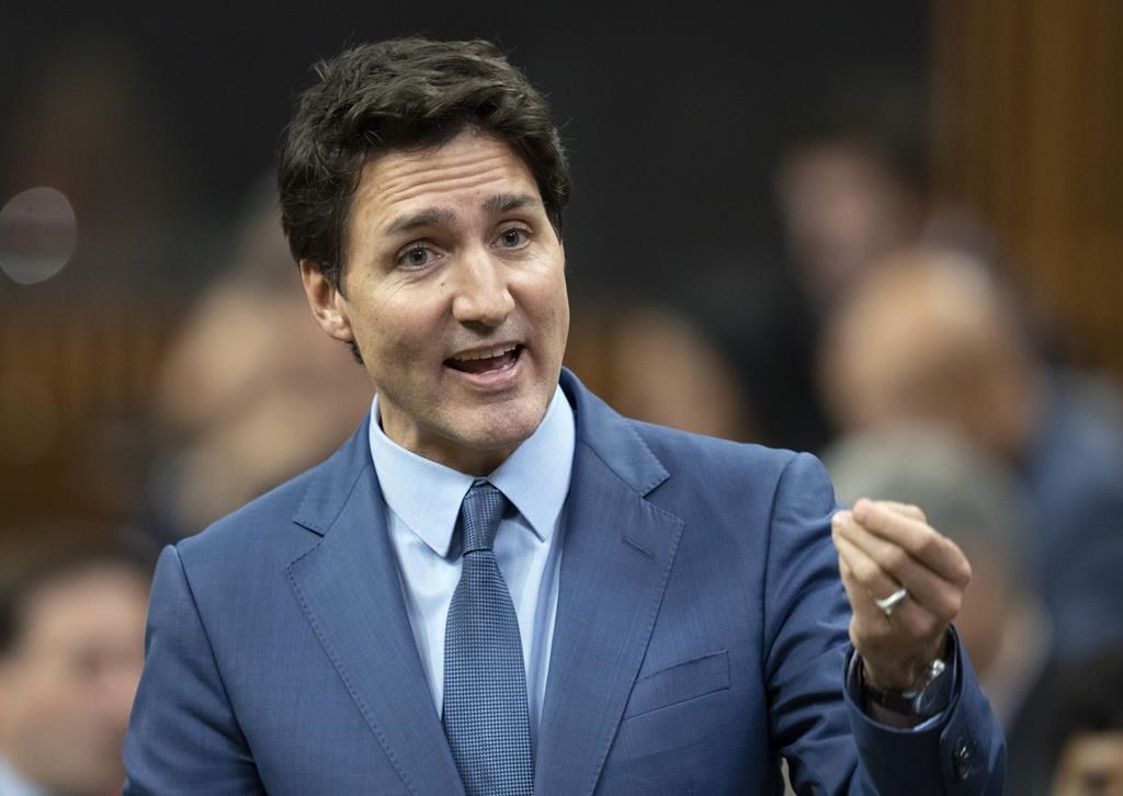 «Pas assez de français» à la commission Rouleau, convient Justin Trudeau