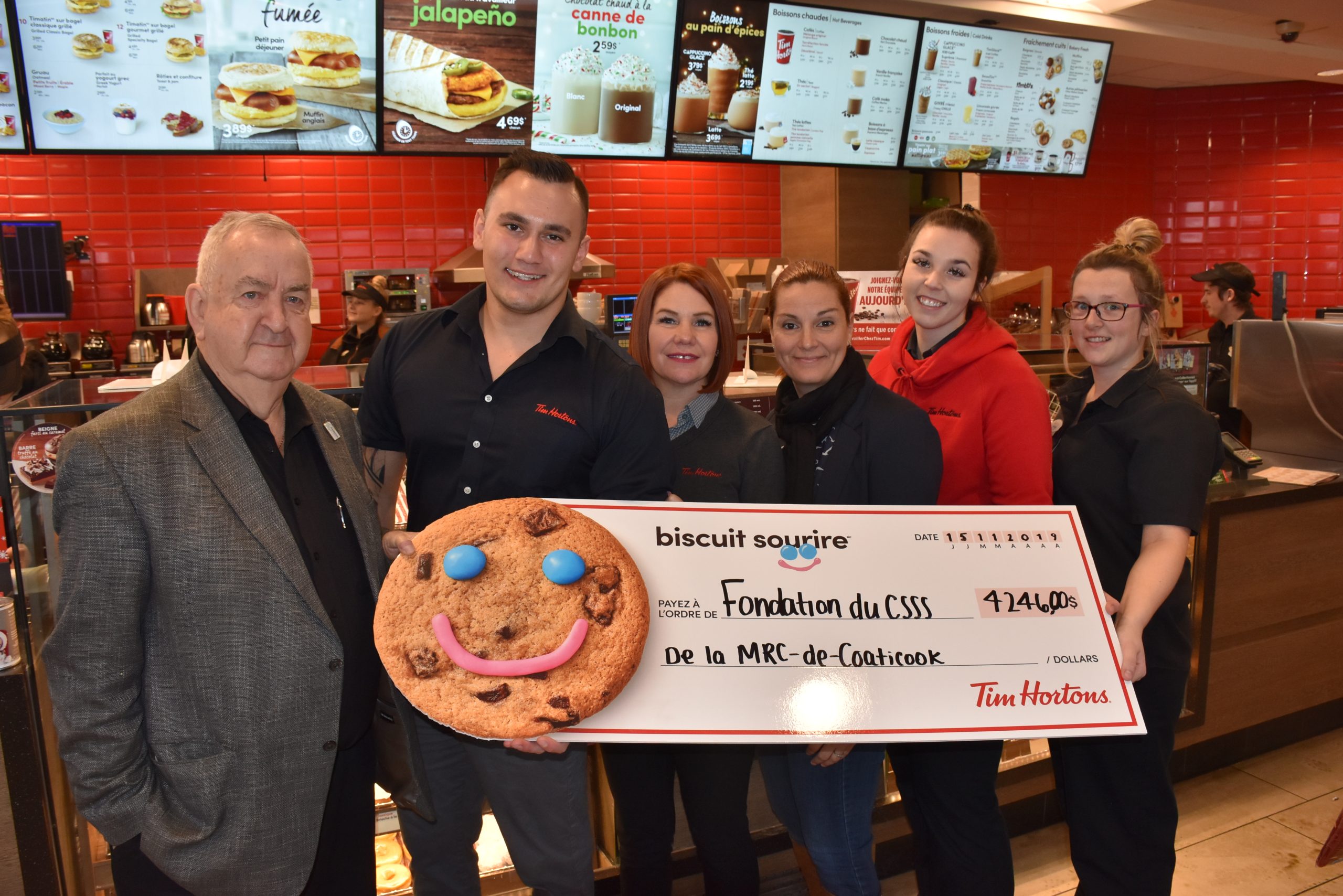 Les biscuits sourire du Tim Hortons donnent plus de 4200 $ à la ...