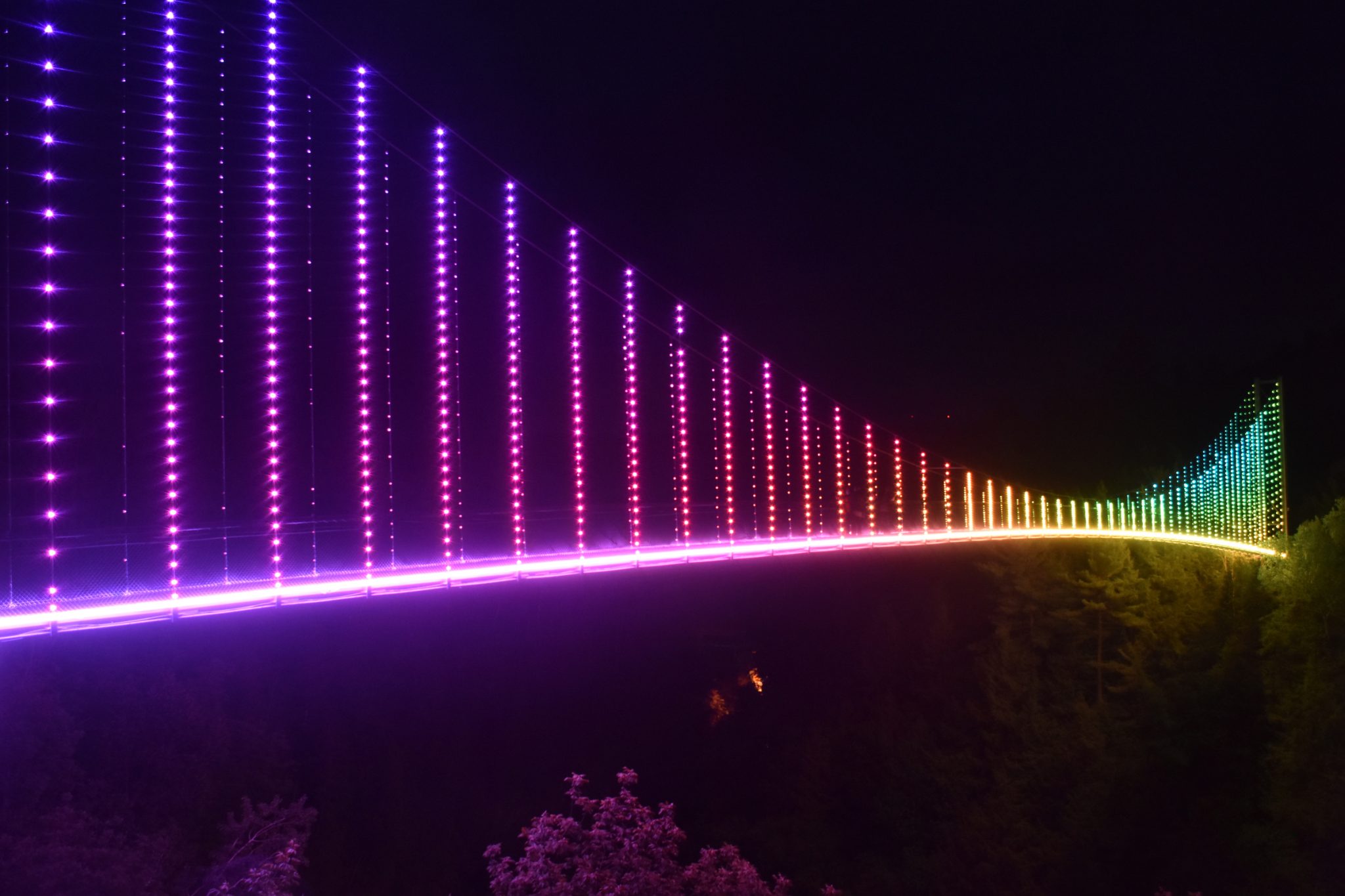 Illumination du pont suspendu Coaticook paiera une facture de 35 000