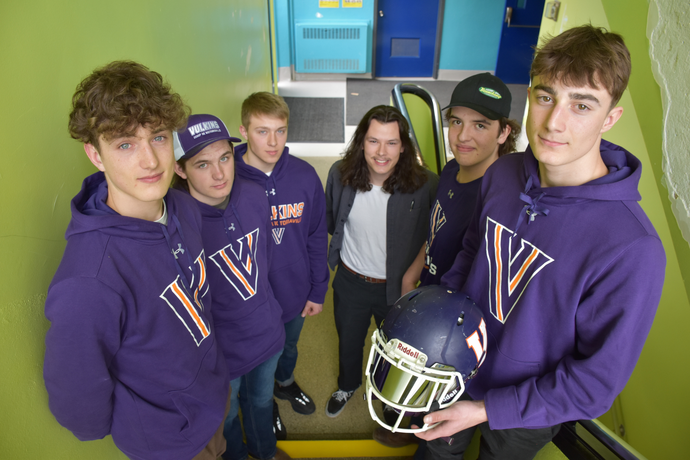 Cinq joueurs de football du Summum recrutés par les Vulkins du Cégep de